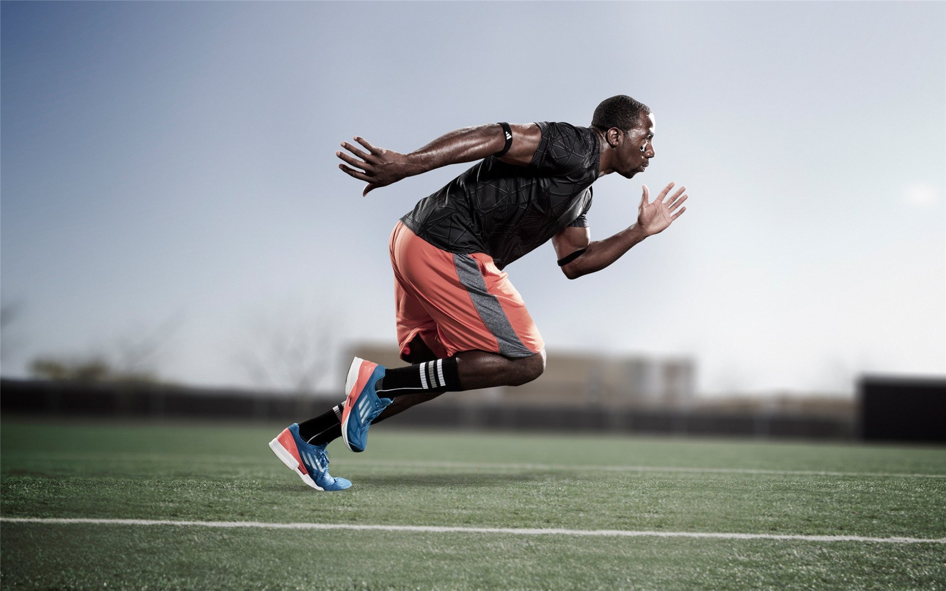 特色科技创新推动青少年青训设备升级，提升训练效果，青少年科技创新能力培养